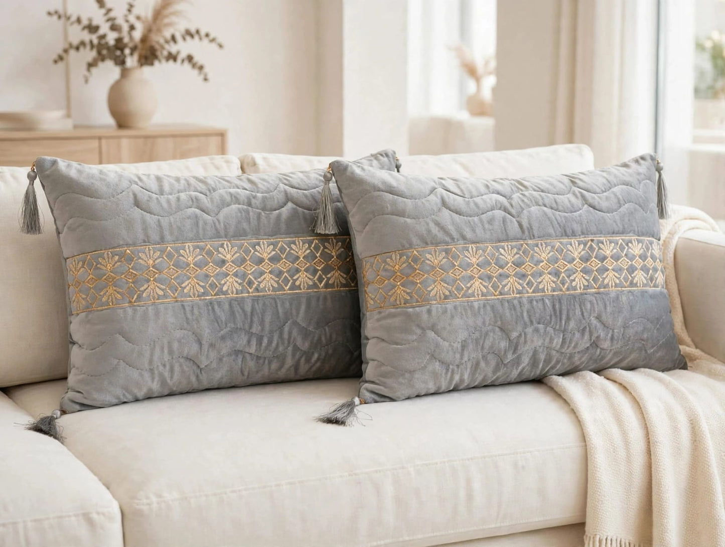 🖤 Premium Embroidered Velvet Pillow Pair | Luxury Black & Gold | Soft Decorative Bed Pillows | Elegant Bedroom Décor ✨